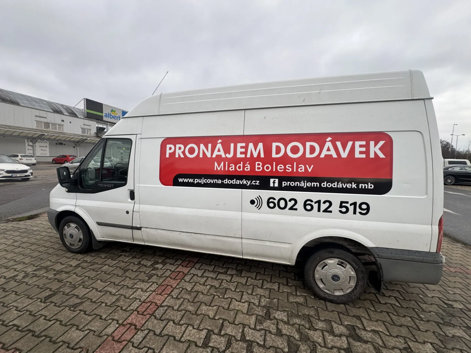 Ford Transit (2010) k pronájmu - fotografie 11