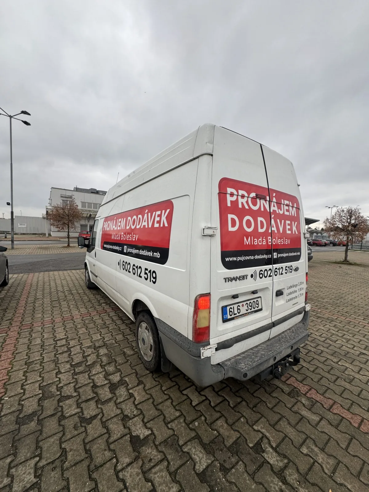 Ford Transit (2010) k pronájmu - fotografie 10
