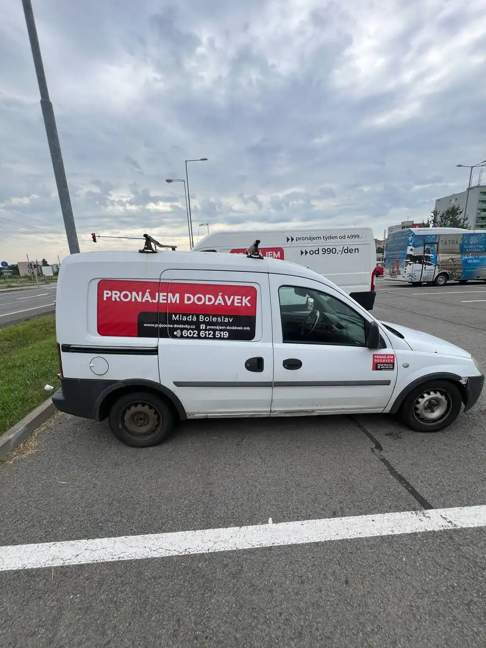 Opel Combo (2003) k pronájmu - fotografie 9