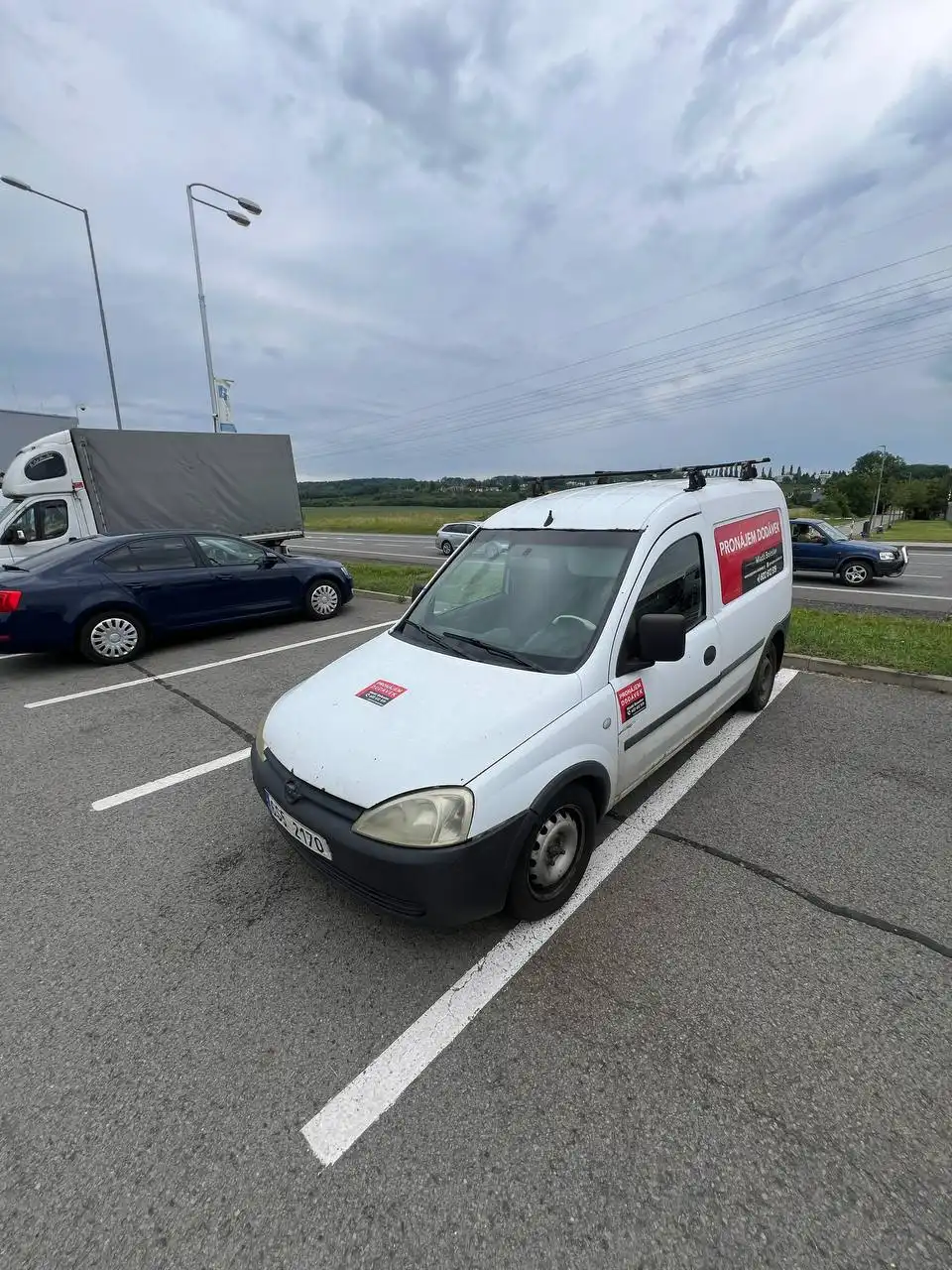 Opel Combo (2003) k pronájmu - fotografie 5