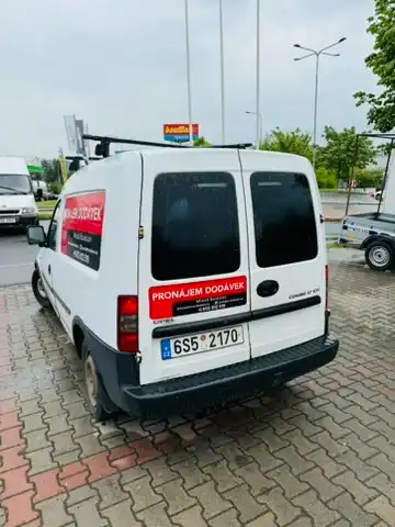 Opel Combo (2003) k pronájmu - fotografie 16