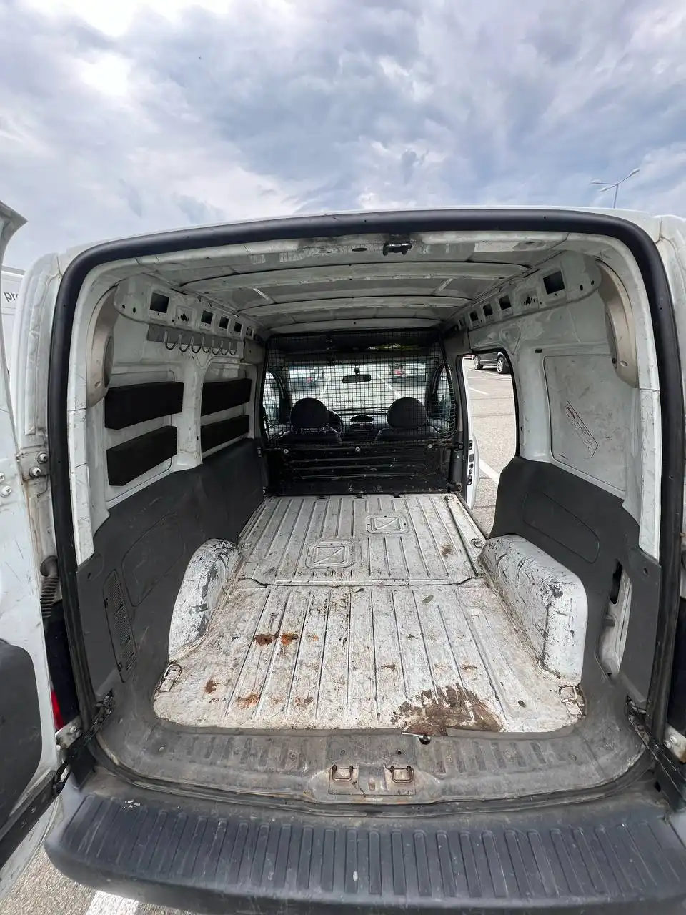 Opel Combo (2003) k pronájmu - fotografie 13