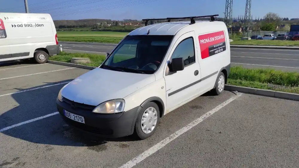 Opel Combo (2003) k pronájmu - fotografie 2