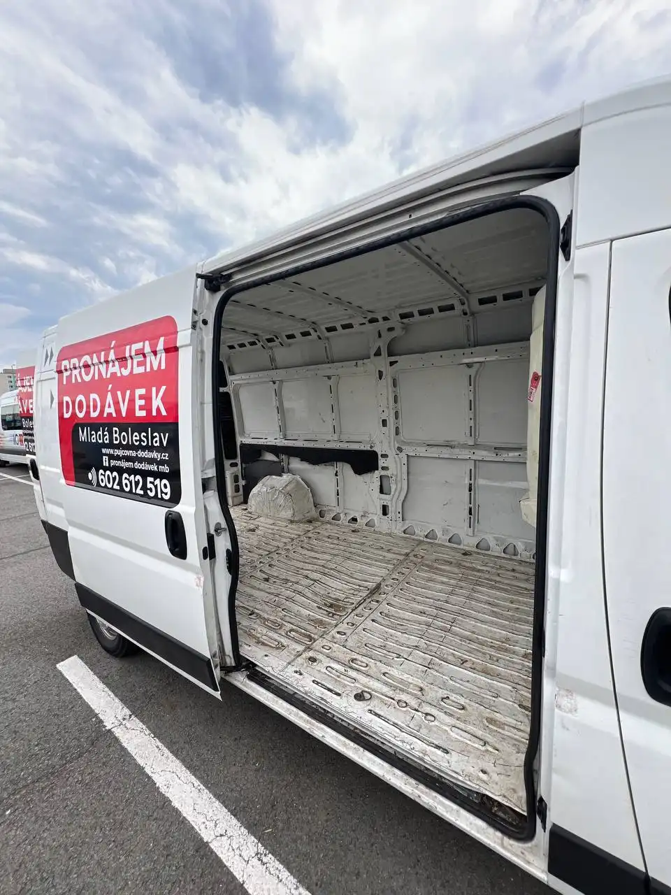 Peugeot Boxer (2018) -27 k pronájmu - fotografie 12