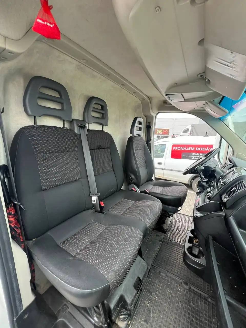 Peugeot Boxer (2018) -27 k pronájmu - fotografie 6