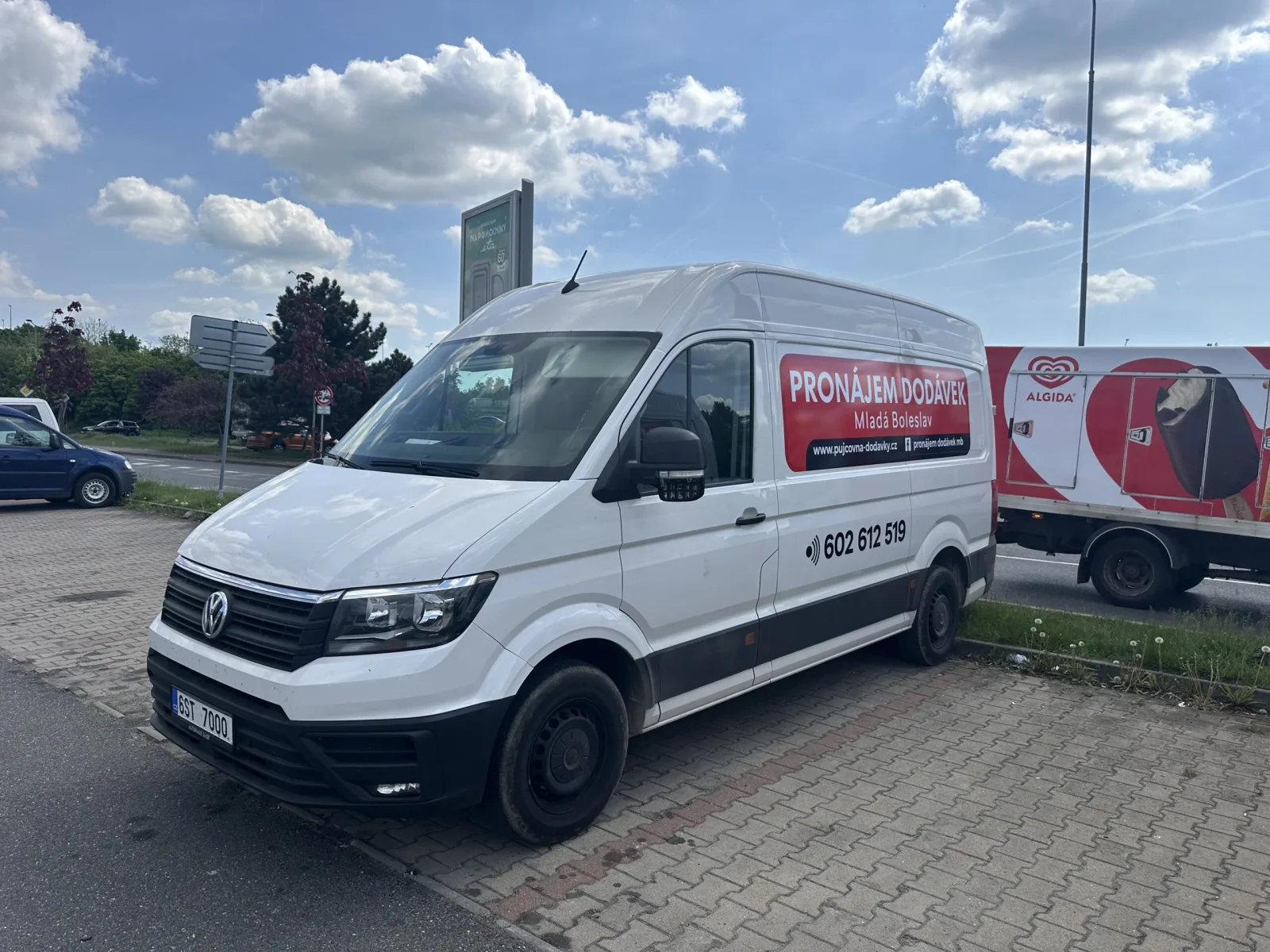 VW CRAFTER (2018) MANUAL k pronájmu v Mladé Boleslavi
