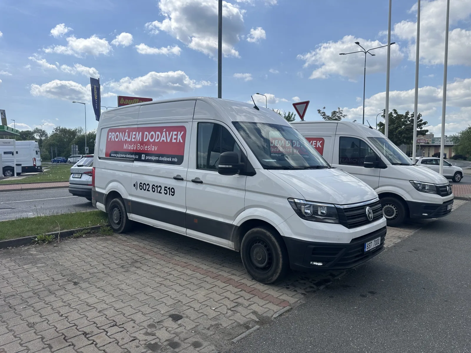 VW CRAFTER (2018) MANUAL k pronájmu - fotografie 2