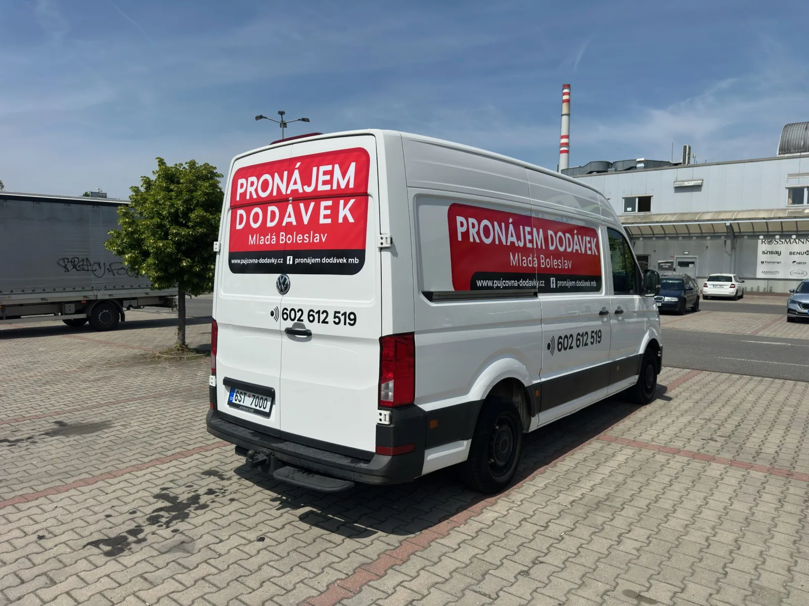 VW CRAFTER (2018) MANUAL k pronájmu - fotografie 7