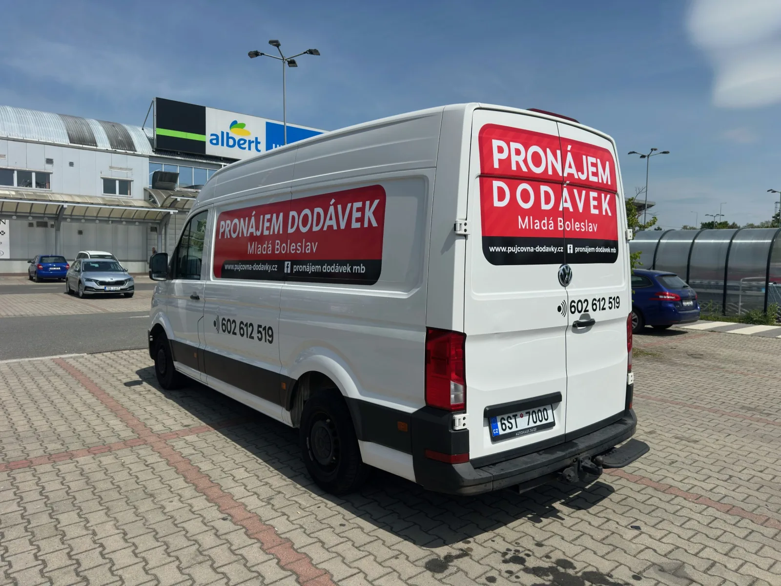 VW CRAFTER (2018) MANUAL k pronájmu - fotografie 9