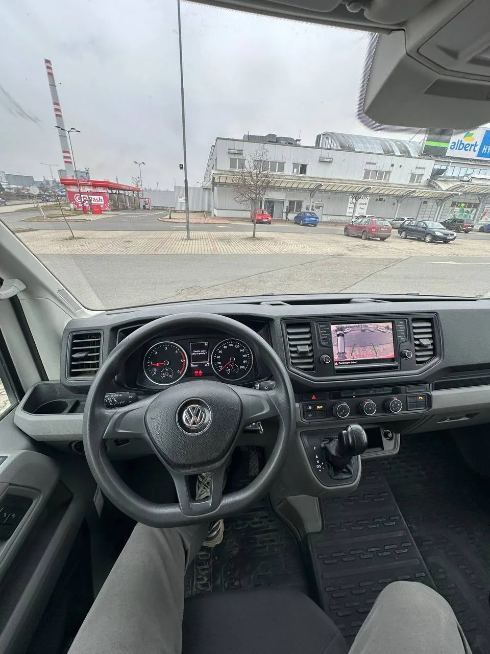 VW CRAFTER (2018) AUTOMATIC k pronájmu - fotografie 15