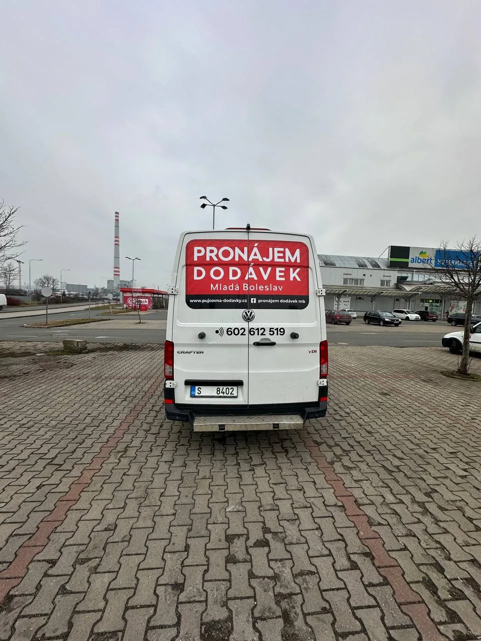 VW CRAFTER (2018) AUTOMATIC k pronájmu - fotografie 2