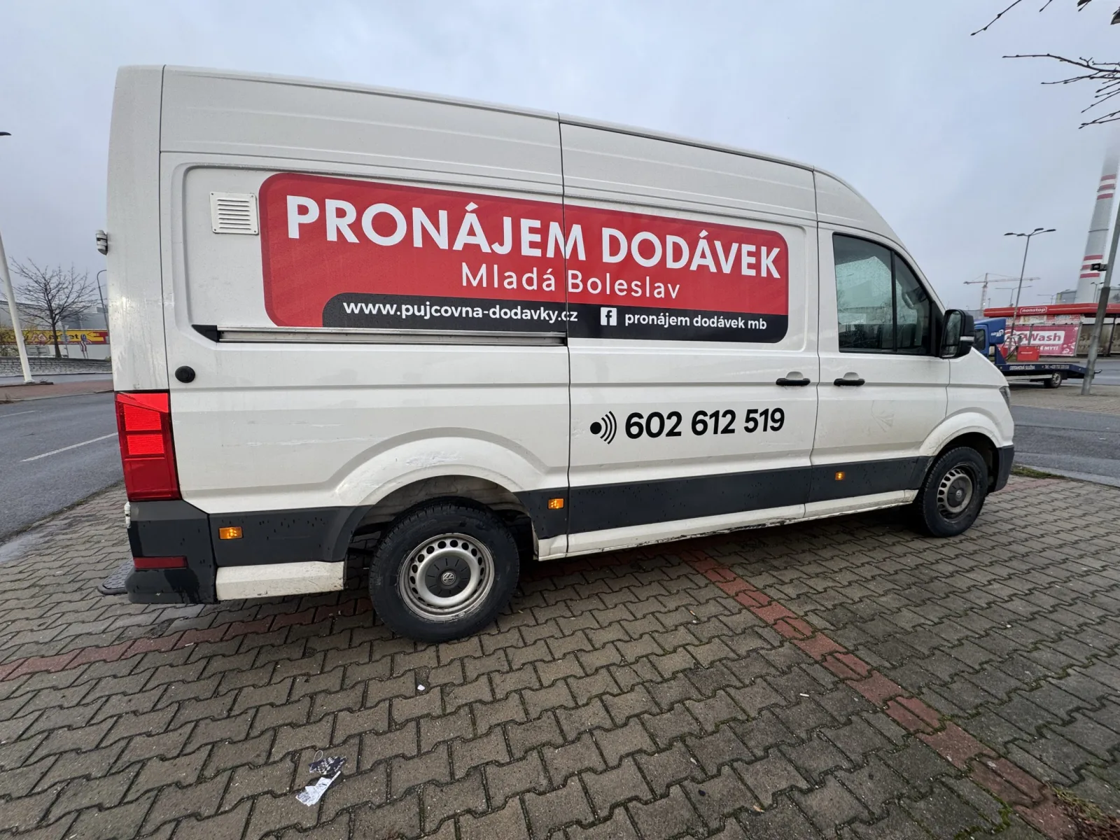 VW CRAFTER (2019) MANUAL k pronájmu - fotografie 13